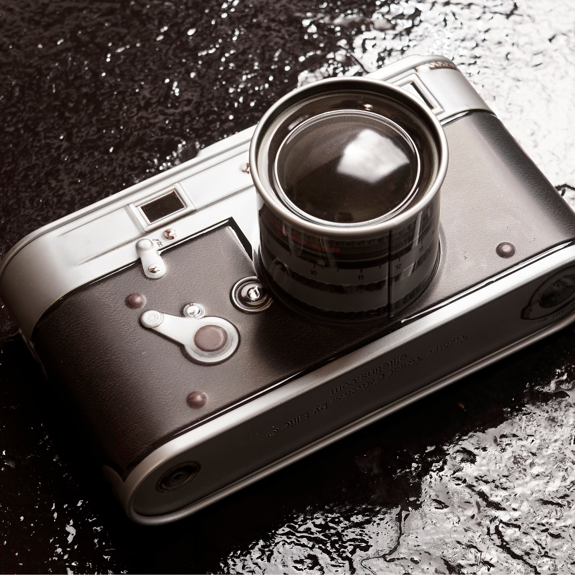 Kitchentins - Vintage Camera Tin