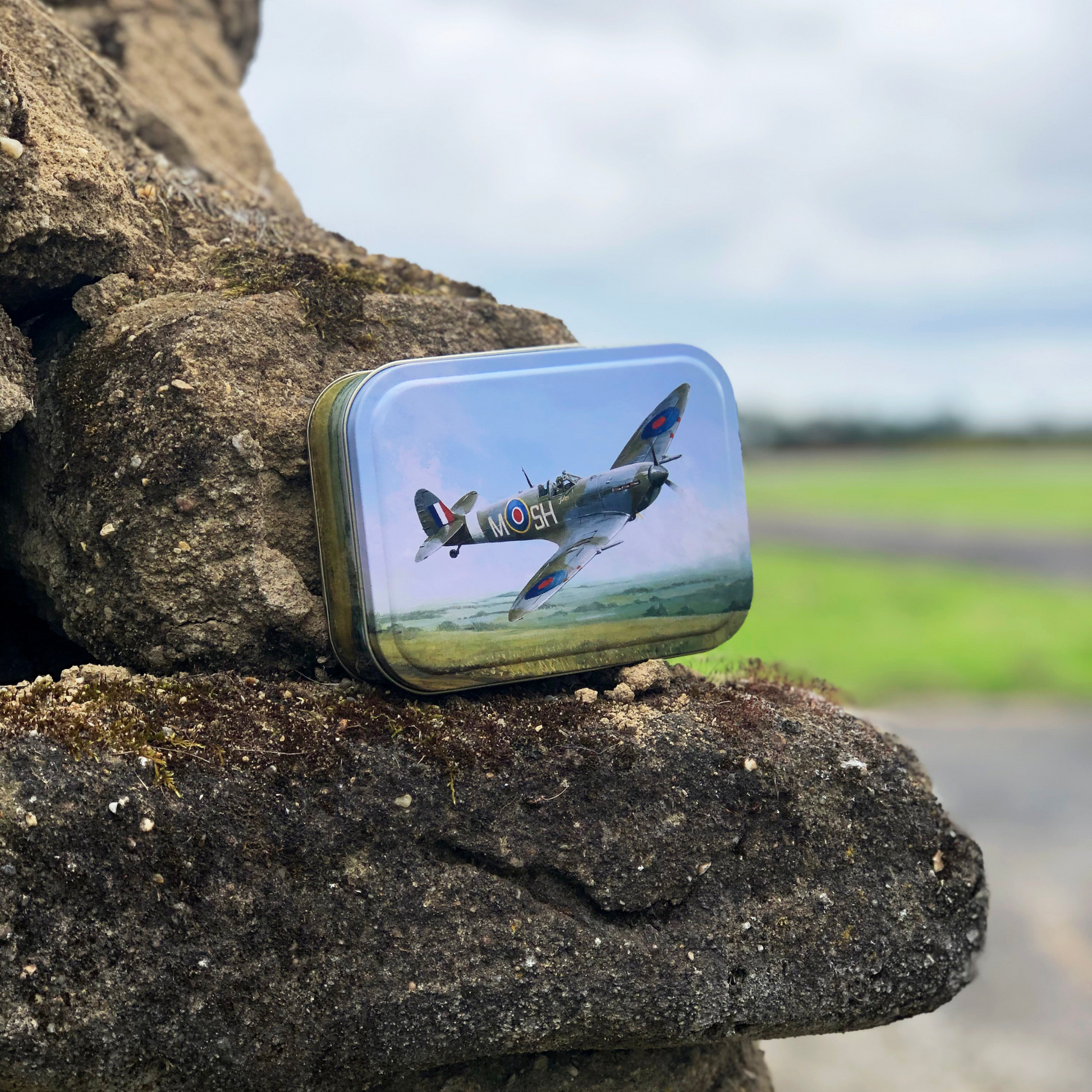 Derek Blois - Spitfire Small Rectangular Tin - Kitchentins.com