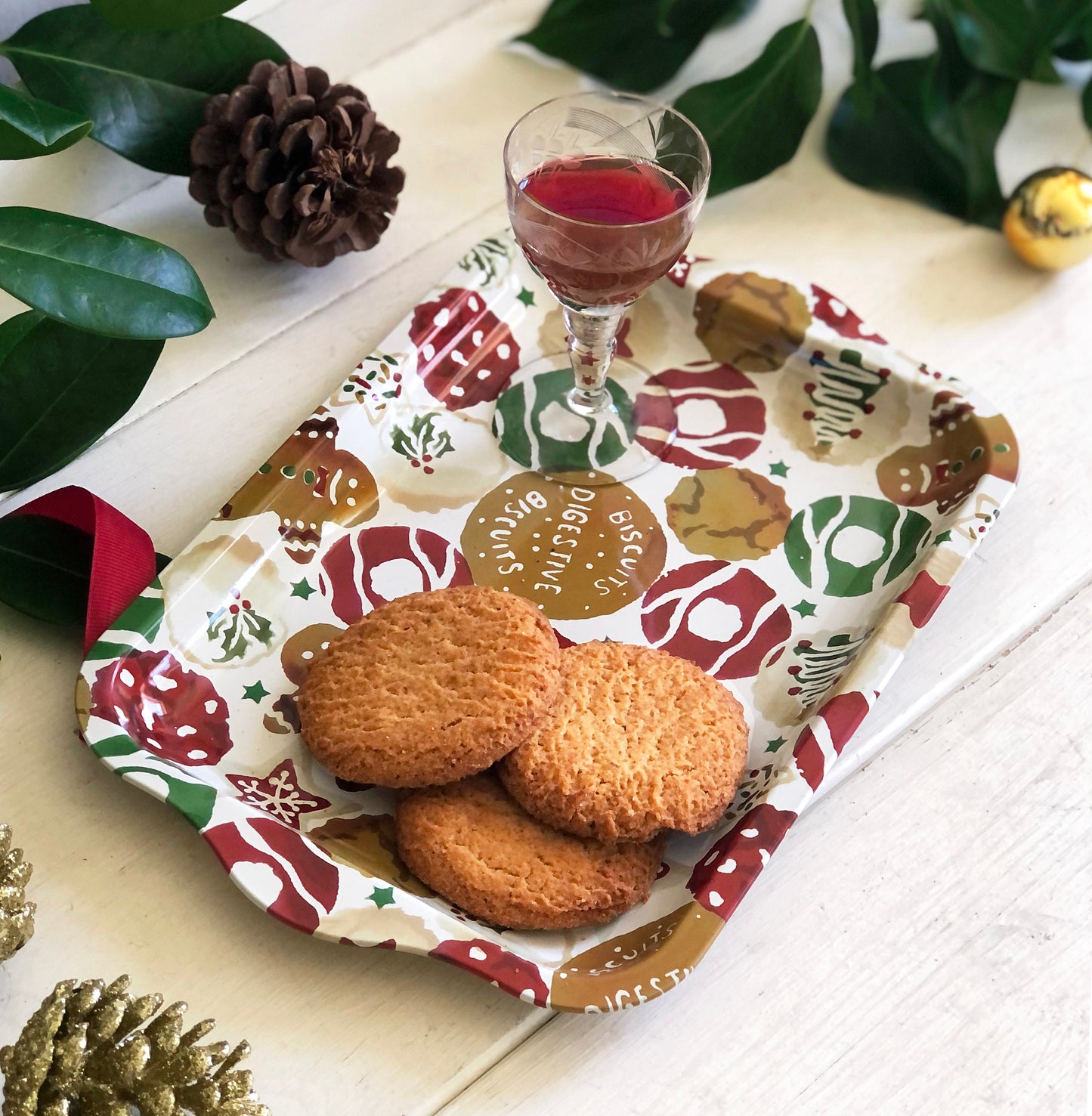 Emma Bridgewater Christmas Biscuits Small Tin Tray - Kitchentins