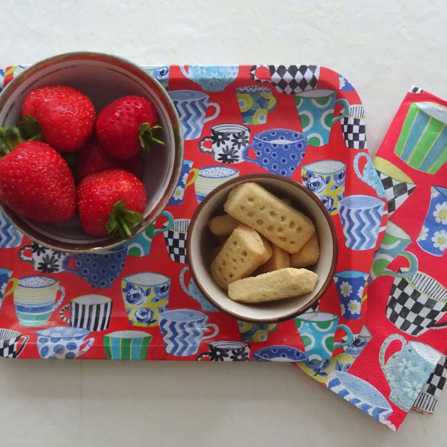 Kitchentins - Sarah Campbell Red Tea Cup Small Tin Tray