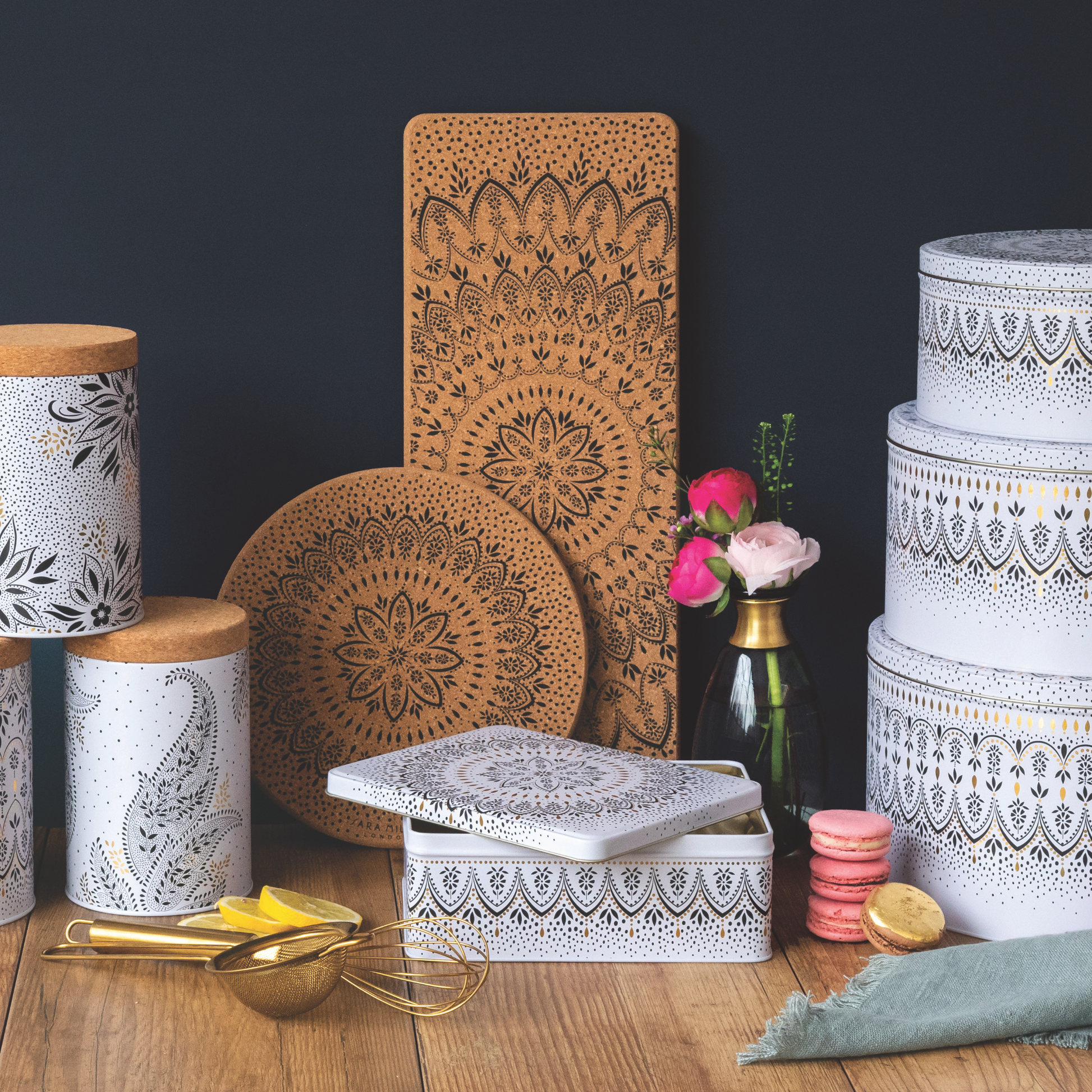 Kitchentins - Sara Miller Artisanne Noir Long Rectangular Cork Trivet