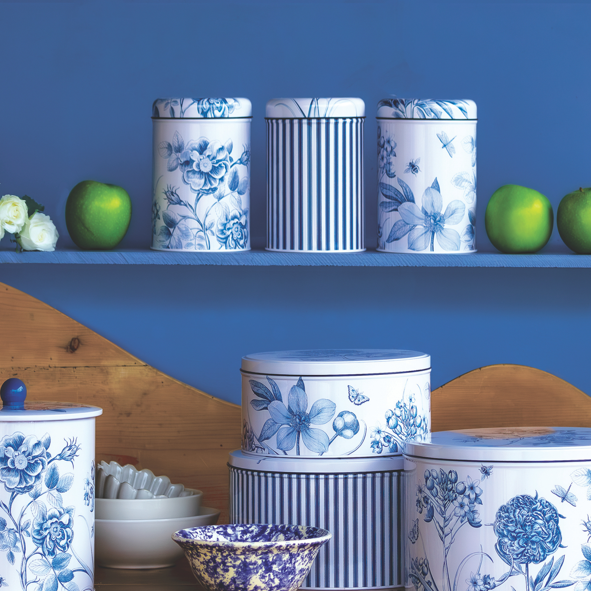 Sanderson - Etchings & Roses Set of 3 Round Caddies - Kitchentins.com