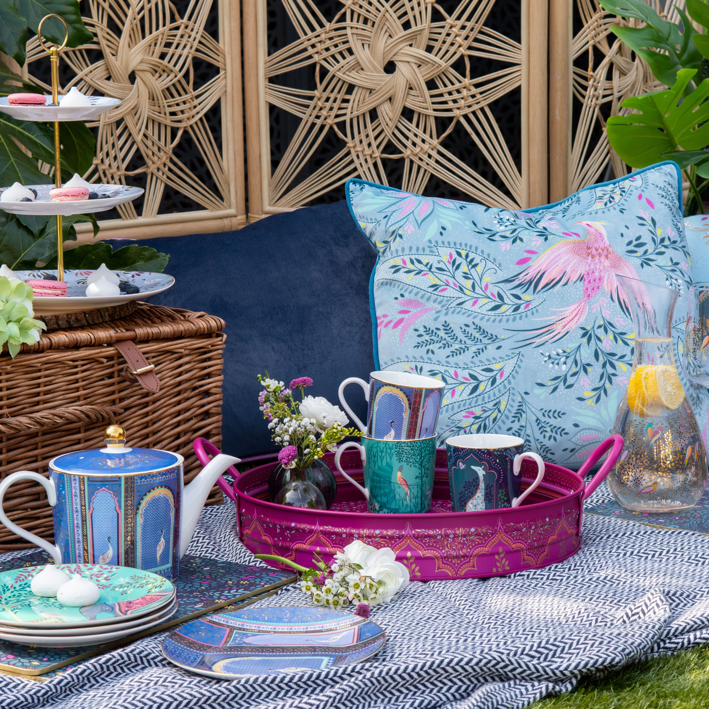 Kitchentins - Sara Miller India Large Handled Tray