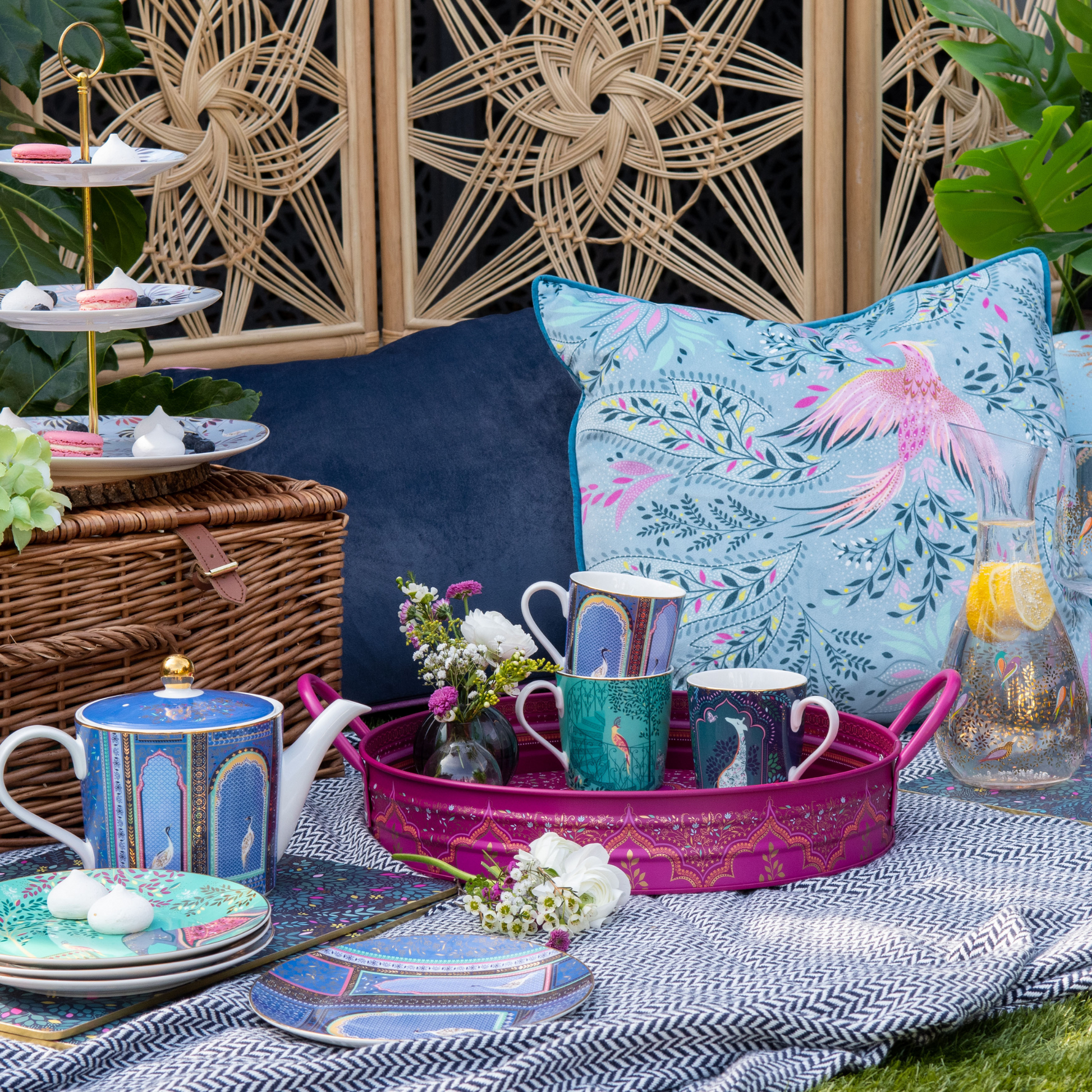 Kitchentins - Sara Miller India Large Handled Tray