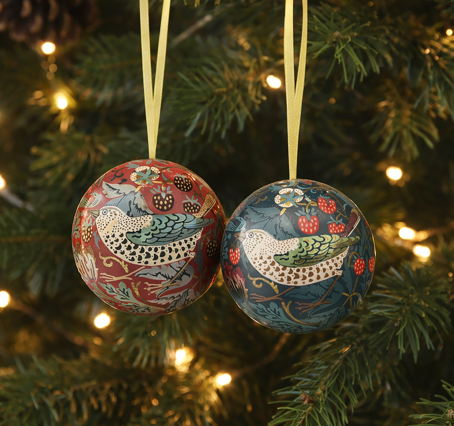 Arts & Crafts Strawberry Thief Baubles - Kitchentins