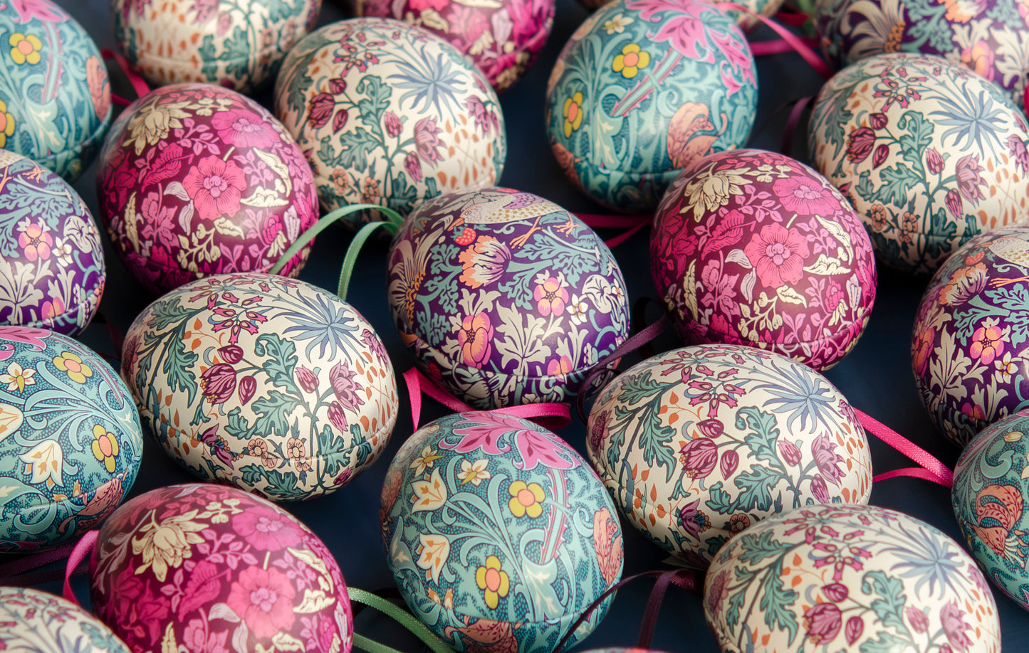 Arts & Crafts Mini Eggs lifestyle image - Kitchentins