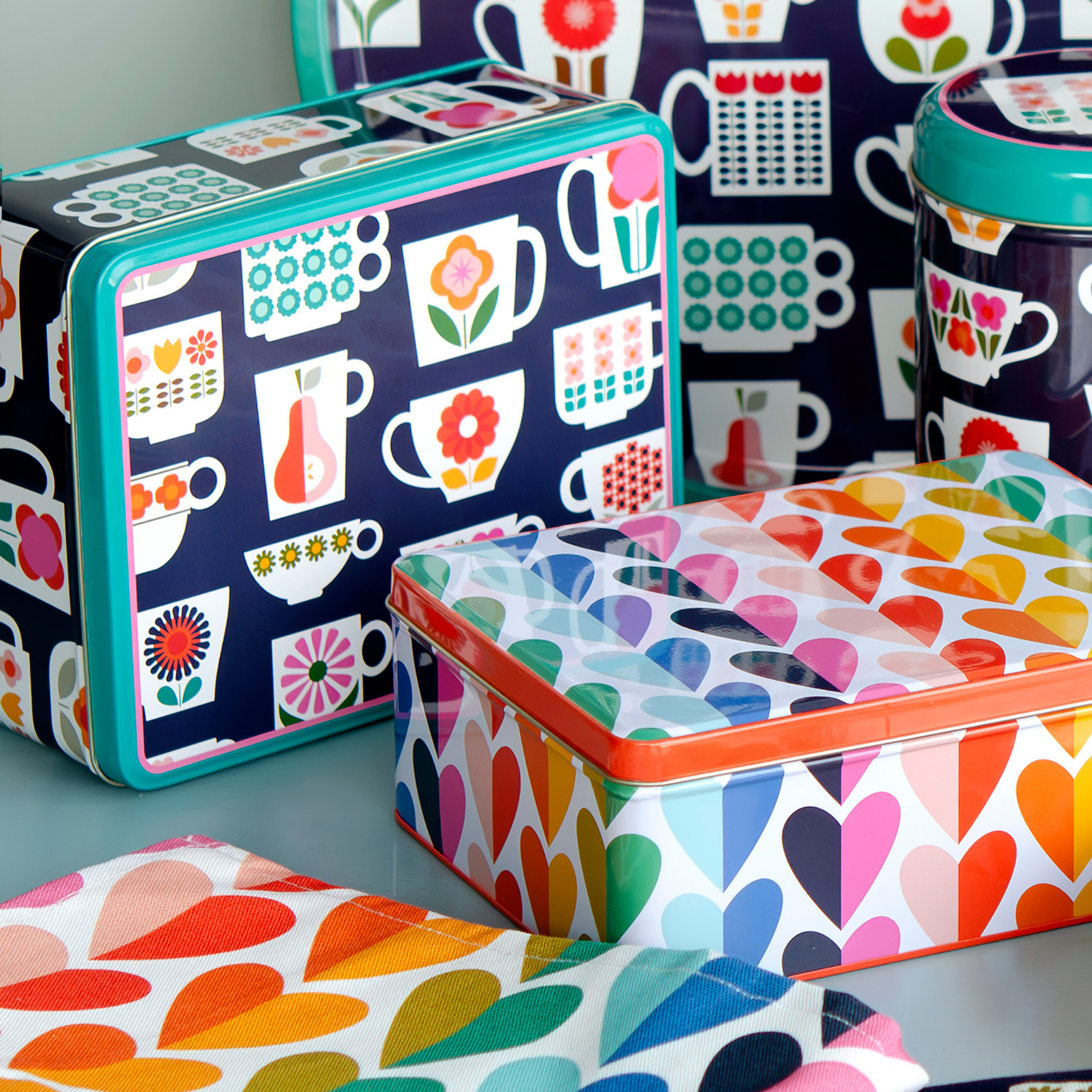 Kitchentins - Kate Rhees Teacup design deep rectangular tin