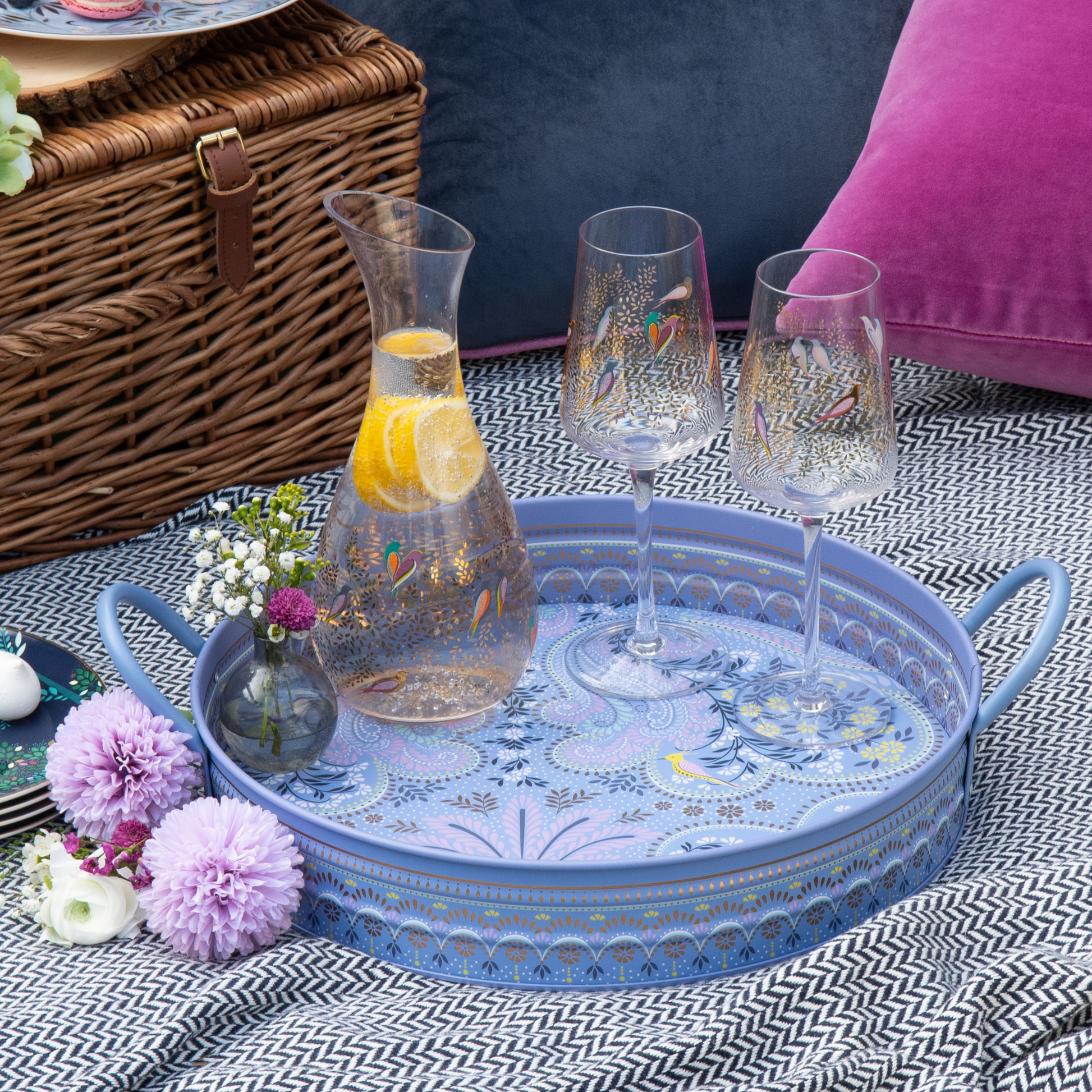 Kitchentins - Sara Miller Filigree Large Handled Tray